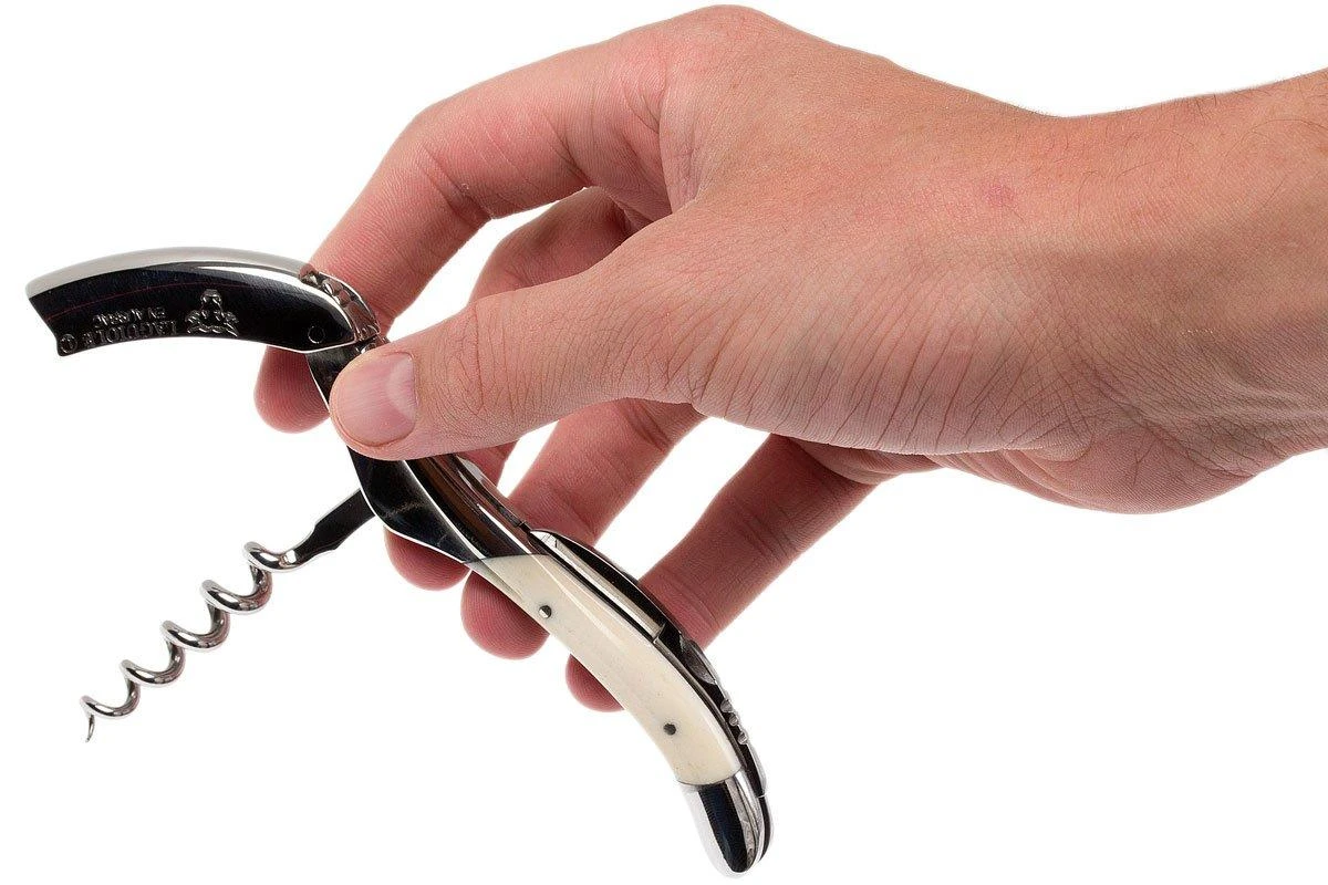 Laguiole En Aubrac Couteau Sommelier Corne De Buffle Blanche LSI1 4 Laguiole En Aubrac Couteau Sommelier Corne De Buffle Blanche LSI1 – Image 4