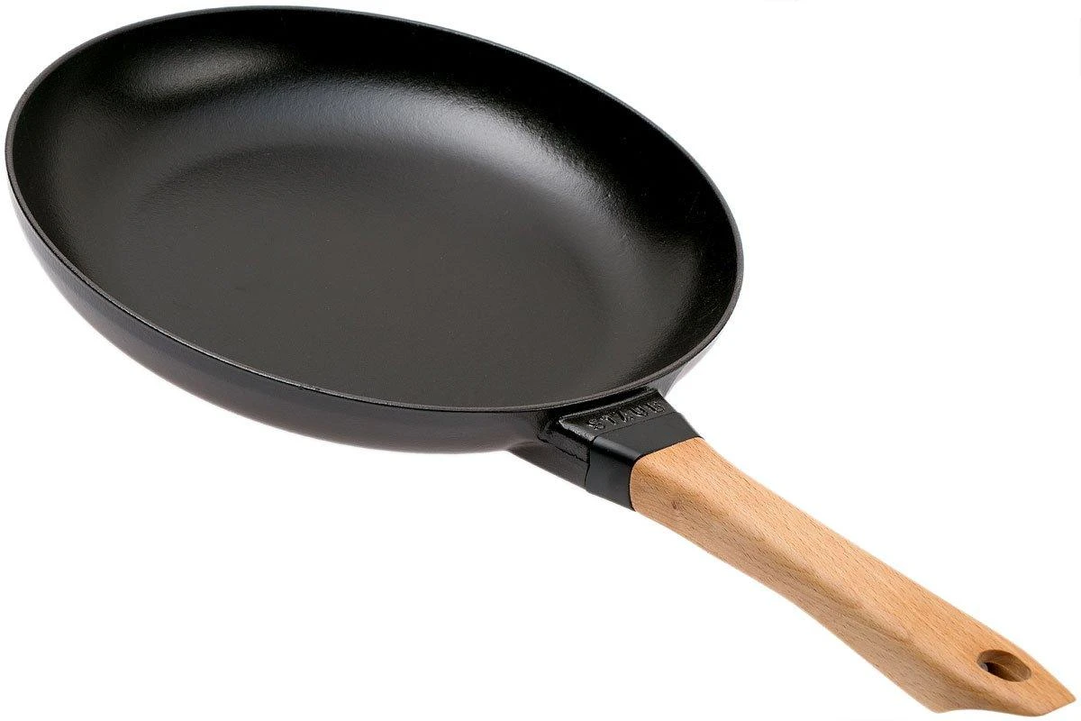 Staub Poêle à Frire Avec Manche En Bois 28cm, Noir 1 Staub Poêle à Frire Avec Manche En Bois 28cm, Noir
