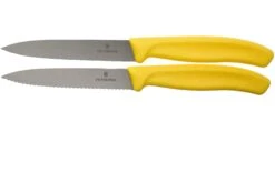 Victorinox SwissClassic Couteaux à Légumes Jaunes 10 Cm, Set De 2 Dont 1 Normal Et 1 Dentelé, VT6-7796-L8B