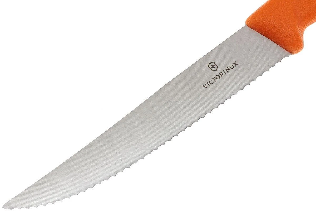 Victorinox SwissClassic Couteaux à Steak/pizza Orange Set De 2 6.7936.12L9B 2 Victorinox SwissClassic Couteaux à Steak/pizza Orange Set De 2 6.7936.12L9B – Image 2