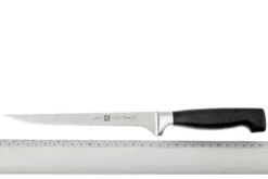 Zwilling - Four Star (4 Étoiles) Couteau à Filet -Victokai Boutique ZW31073 180 04 zwilling foue star 31073 180 fileermes d4
