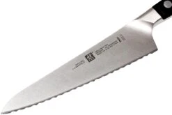 Zwilling Pro Couteau De Chef à Bord Dentelé 14cm, 38425-141 -Victokai Boutique ZW38425 141 03 zwilling pro zw38425 141 03